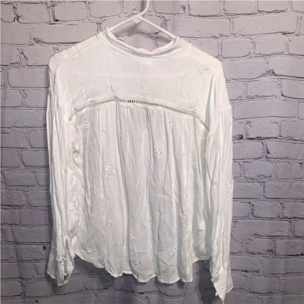 Free People White Long Sleeve Top Size Small Flowy Minimalist  Good Preowned